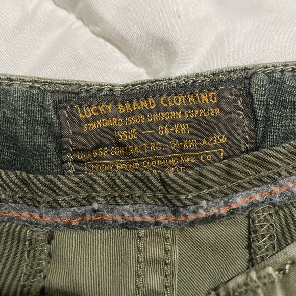 Lucky brand women’s cargo jeans - Picture 4 of 4